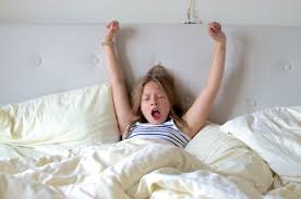 Zehn minuten durchschlafen sind qualitativ besser, als drei oder vier mal hintereinander für wenige minuten zu schlafen und zwischendurch. 12 Tipps Zum Aufstehen Einfach Besser Aufwachen Ratgeber