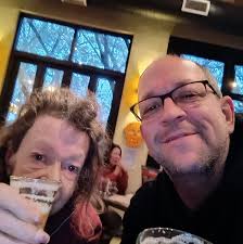 What's the best tool to open up 4 inch spaces?