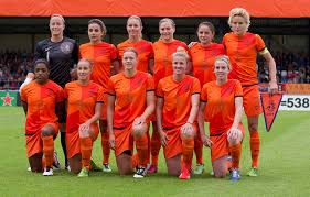 Dit is de selectie voor de olympische spelen. Vrouwenvoetbal Songfestival Oranje Anoukhoogendijk Timbeck