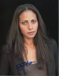 Christina Moses Signed Autograph Condor Originals Containment 8x10 Photo W  COA : Amazon.es: Hogar y cocina
