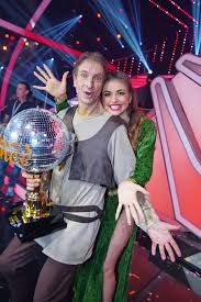 The format of the show consists of a celebrity paired with a professional dancer. Let S Dance Alle Gewinner Der Tanzshow Auf Rtl Gala De