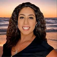 Alissa Bates's Instagram, Twitter & Facebook