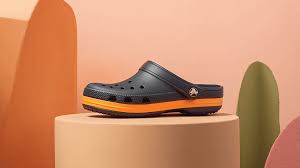 Are Crocs Good or Bad for Your Feet? - Custom Orthotics Blog - Upstep