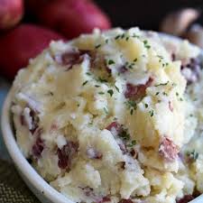 Garlic Parmesan Red Mashed Potatoes Love To Be In The Kitchen Recipe Easy Potato Recipes Garlic Red Mashed Potatoes Food