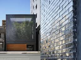 Jardin Japonais Avec Un Immense Mur De Briques En Verre Brique En Verre Maison De Verre Pave De Verre