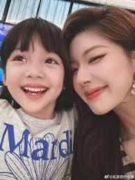 Zhou Lusi — a gentle chaos of beauty and grace.😌🫶🤍🌷