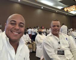 Freddy Cruz Alcalde added a new...