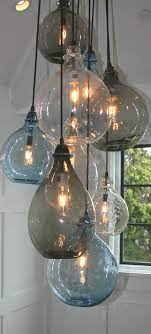 trosje lampen maar dan kleinere lampen 5 stuks bij elkaar hangen industrial lighting design industrial light fixtures industrial lighting
