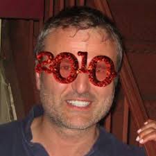 The Sad Ending of the 200_ New Year's Glasses