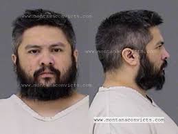 Darius Larsen's Instagram, Twitter & Facebook