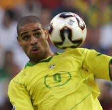 Ne viertelstunde hat der da seelenruhig gepennt, bis wir ihn rausgetragen haben. bier! Ex Welttorjager Adriano Ich Kam Morgens Schon Besoffen Zum Training Welt