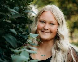 Sneak peek of Hadley's fall photo session