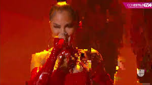 La cantante de 33 años usó un atuendo que resaltó sus atributos y los presentes quedaron fascinados con su belleza. Natti Natasha Que Mal Te Fue En Vivo Premios Juventud 2020 Youtube