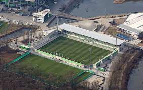Die vereinstreue wird durch den heulenden wolf, den auffälligen,. Aok Stadion Allerpark Wolfsburg