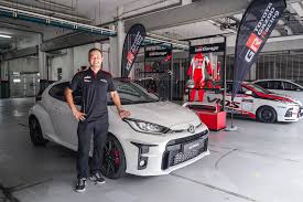 Pada umumnya, untuk semua produk gips dibutuhkan cetakan. Temubual Bersama Duta Gazoo Racing Tengku Djan Ley Careta