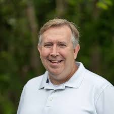 Robin Fairfield's Instagram, Twitter & Facebook