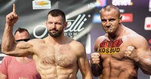 Niestety podczas udanej próby powalenia mariusza pudzianowskiego przez szymona kołeckiego, pudzian doznał kontuzji Pudzianowski Vs Kolecki Kiedy Najblizsza Gala Ksw