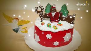 Comment décorer son gâteau de noël ou même un gâteau reine des neiges quel que soit le thème de la déco, du repas… Decorer Un Magnifique Gateau De Noel Youtube