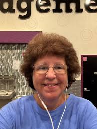 Happy Friday! I'm excited to have a show tonight 🤍 it was a beautiful and  peaceful morning 🙏🤍 I hope everyone has a great weekend! ♡♡♡ #friday  #walkingchallenge #walkingwithjesus #joy #happiness #peace #