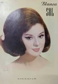 Muchas felicidades 🎉 Beatriz Adriana Flores de Saracho nacio en Navojoa,  Sonora, México; 5 de marzo de 1958, más conocida por su nombre artístico  Beatriz Adriana, es una cantante y actriz mexicana.A