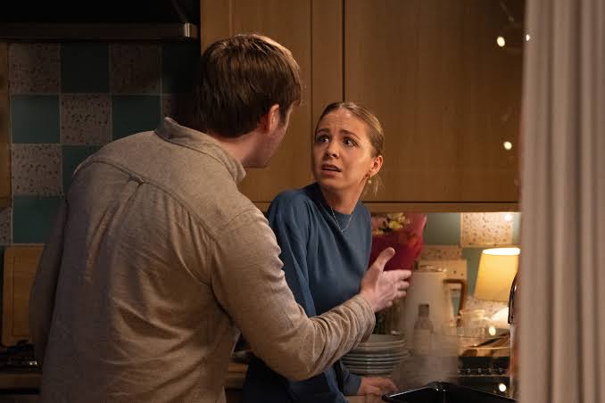 Emmerdale special to reveal 'dark and terrifying' reality of Belle and Tom's  relationship | Radio Times