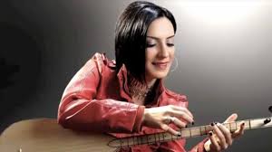 Babasının ismi veli annesinin ismi ise nadidedir. Ozlem Ozdil Kimdir