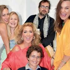 Al bano carrisi — mai mai mai 04:06. Magic Family Rominaspower Romina Carrisi Jasminecarrisi Albanojr Yaripower Cantanti Bellezza