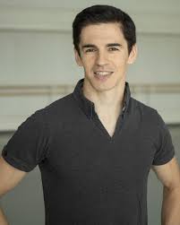 フェデリコ・ボネッリが5月1日よりノーザン・バレエの芸術監督に就任｜チャコット