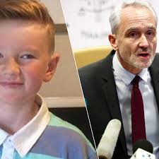 Ontvoerde tiener duikt na zes jaar plots op: “Alex stapte vier nachten aan  een stuk om weg te vluchten van spirituele gemeenschap”