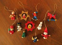 11 Vintage German Christmas Tree Ornaments Wooden Figurines Hand Painted Retro Christmas Decorations By Vintagemitsahne On Etsy Vintage