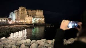 Maradona At The Castel Dell Ovo In Naples One Hundred Photos Illuminate The Facade Napolike It