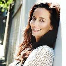 Mandy Richards's Instagram, Twitter & Facebook