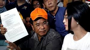Jalan jalan ke langkawi semasa pkpp. Mau Konsultasi Hukum Gratis Kepada Hotman Paris Di Kedai Kopi Johny Begini Caranya Warta Kota