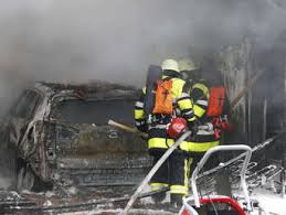 Hohe qualität behält ihren wert über einen langen. Icking Feuer Vernichtet Garage Und Neuwertigen Kia Icking