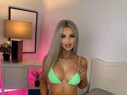 Nurse who swapped palliative care for Babestation says its transformed her  life - Chronicle Live