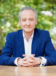 Michèl Keller, actor, actor de doblaje, presentador (Agentur Sascha Wünsch) 