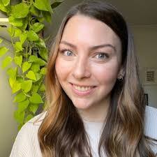 Jen Nugent's Instagram, Twitter & Facebook