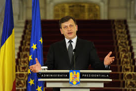 Seful comisiei de aparare din senat, gheorghe david, considera ca seful serviciului de telecomunicatii speciale (sts) marcel opris a incalcat legea si ca mentinerea sau revocarea lui de la conducerea serviciului este de competenta csat. Adz Online Die Ersten Tage Von Crin Antonescu In Cotroceni