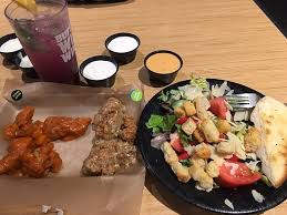 Score up to 40% off exclusive deals sections show more follow today you can't go wrong with this classic version of buffalo chicken w. Buffalo Wild Wings Vincennes Restaurant Reviews Phone Number Photos Tripadvisor