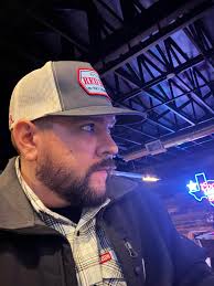 Eli Rader Howard (@elihowardreddirtmusic) • Instagram photos and videos