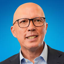 Dean Papineau's Instagram, Twitter & Facebook