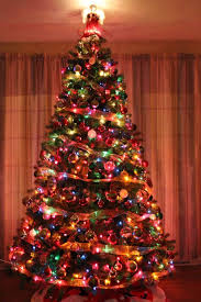 Christmas Lights In Our App About Christmas Ideas 90 Amazi Christmas Tree With Coloured Lights Traditional Christmas Decorations Christmas Tree Colored Lights