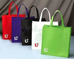 Tas spunbond sangat cocok digunakan untuk berbagai keperluan seperti : Grosir Tas Kain Spunbond Tas Spunbond Murah Tas Souvenir Murah