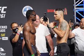 Chris weidman, unfortunately, suffered a horrific leg break within the opening exchange of his ufc 261 rematch with uriah hall. Psdlbfkx9vbbcm
