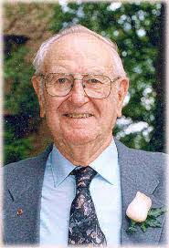 Justine Braun's Instagram, Twitter & Facebook