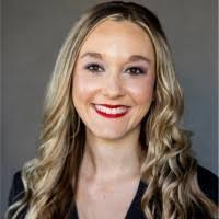 Kelsey Pease's Instagram, Twitter & Facebook