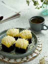 Resep brownies panggang dan cara membuatnya demikian resep brownies panggang dengann bahan super simple. Resep Cara Membuat Brownies Keju Kukus Yang Lembut Lifestyle Fimela Com