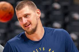 Jokic suma cuatro triples-dobles seguidos y los Lakers se deshacen de los  Wizards