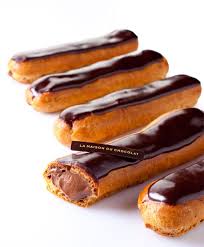 Les 10 Meilleurs Eclairs Au Chocolat De Paris Eclair Au Chocolat Recette Eclair Au Chocolat Dessert