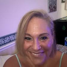 Louise Krol's Instagram, Twitter & Facebook